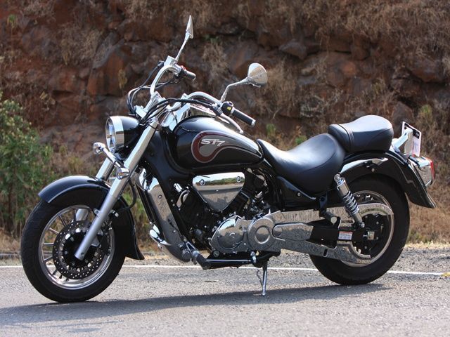 Hyosung ST7: Side Shot