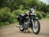Royal Enfield Bullet 350: Front Shot