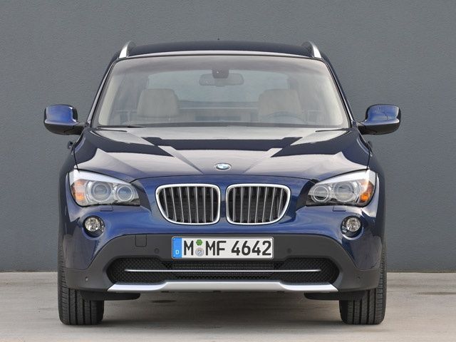 The BMW X1 is the smallest crossover compact SUV to be manufactured by the 