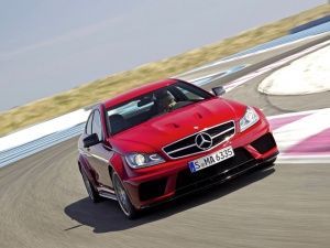 Mercedes-Benz C 63 AMG Coupé Black Series Mercedes-Benz C 63 AMG Coupé Black Series