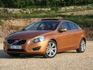 Volvo S60 : As Sporty As it Gets! Volvo S60