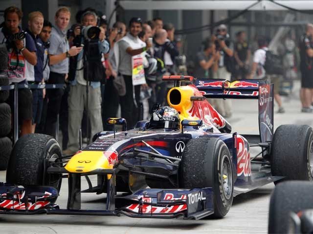 Snapshots of the final race of 2011 Indian GP Snapshots of the final race of 2011 Indian GP