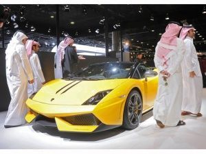 Bugatti und Lamborghini at the 2012 Qatar Motor Show : In Pi Bugatti und Lamborghini at the 2012 Qatar Motor Show : In Pi