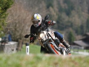 KTM 390 Duke KTM 390 Duke
