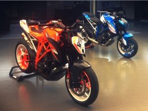 KTM 1290 Super Duke R: In Pictures! KTM 1290 Super Duke R