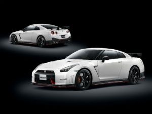 2014 Nissan GT-R Nismo: In Pictures! 2014 Nissan GT-R Nismo