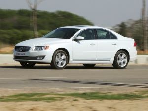 2014 Volvo S80 D5 Review: Gallery 2014 Volvo S80 action shot