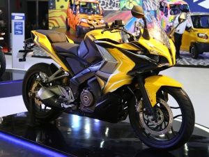 Bajaj Pulsar SS400: In Pictures! Bajaj Pulsar SS400