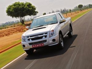 Isuzu D-Max Space Cab Review: Gallery Isuzu D-Max Space Cab in action