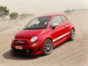 2014 Abarth 500 Esseesse First Review: Gallery 2014 Abarth 500 Esseesse First Review