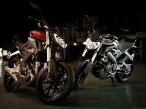 Yamaha M-125: Gallery Yamaha M-125