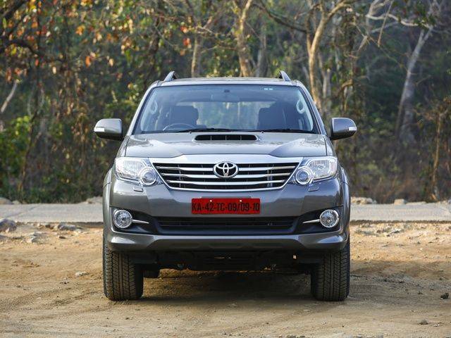 toyota fortuner 4x4 automatic #5