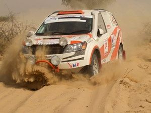 Mahindra XUV500 Mahindra XUV500