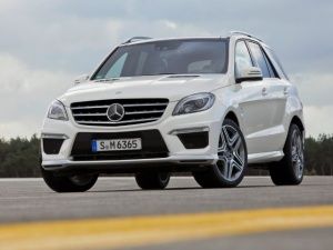 Mercedes Benz ML 63 AMG Mercedes Benz ML 63 AMG