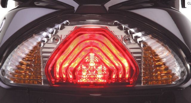 tvs_wego_rear_light_640x480.jpg